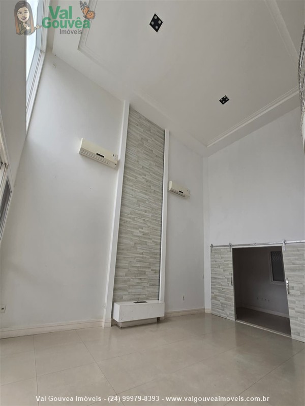 Casa em condomínio para Venda ou Alugar no Morada da Colina I II III em Resende