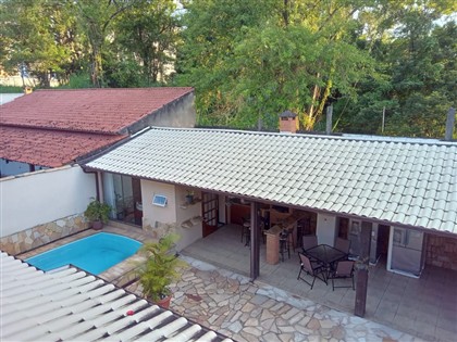 Casa à Venda