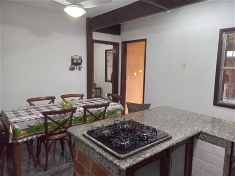 Casa à Venda