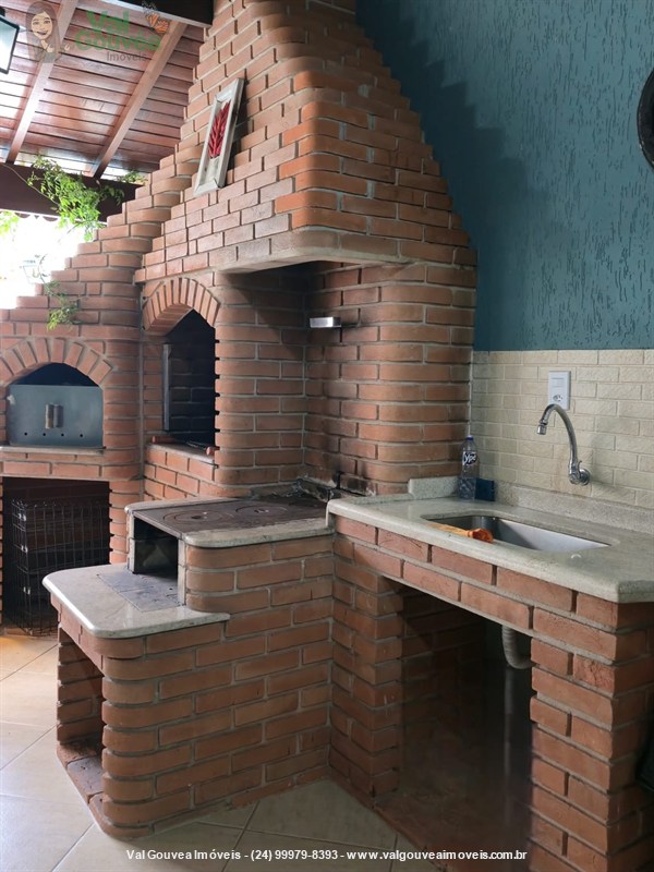 Casa a Venda no Jardim Tropical em Resende