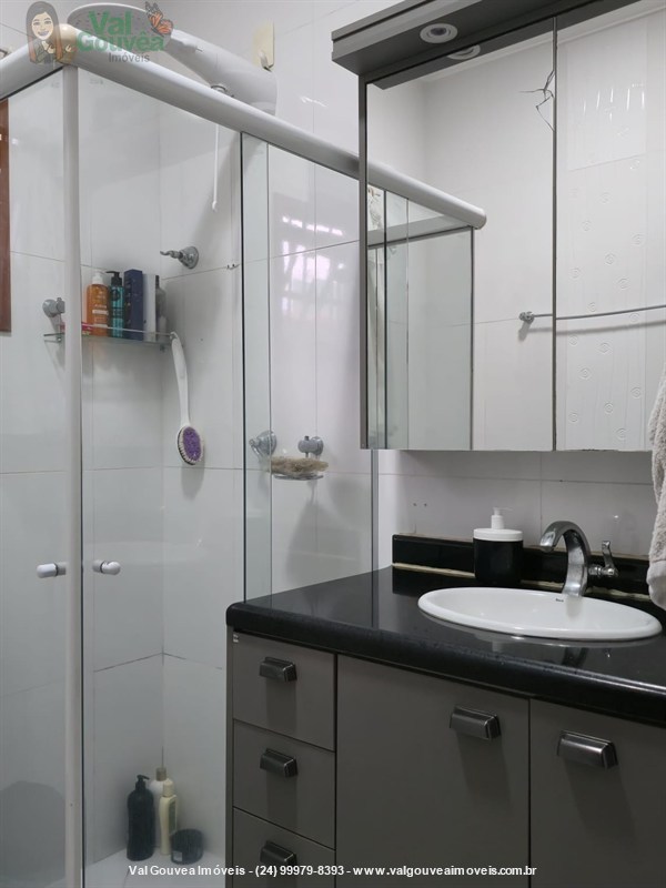 Casa a Venda no Jardim Tropical em Resende