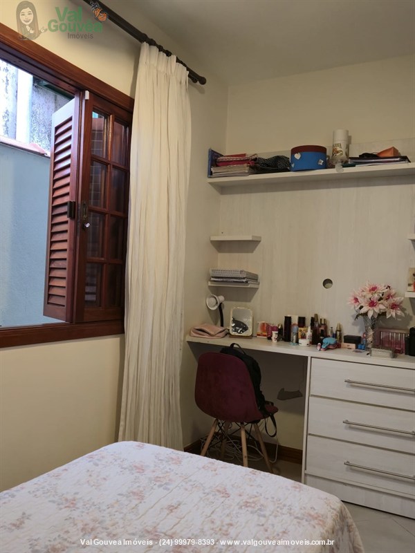 Casa a Venda no Jardim Tropical em Resende