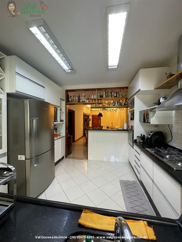 Casa a Venda no Jardim Tropical em Resende