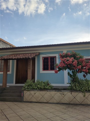 Casa à Venda