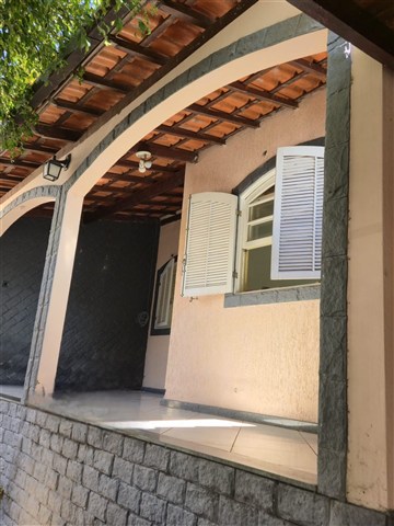 Casa à Venda