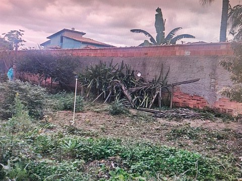 Terreno à Venda
