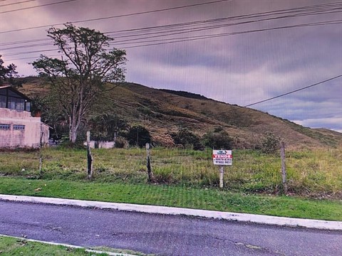 Terreno à Venda
