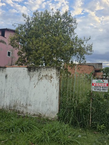 Terreno à Venda