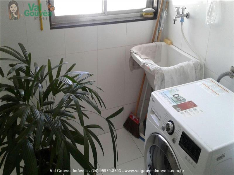 Apartamento para Venda ou Alugar no Comercial em Resende